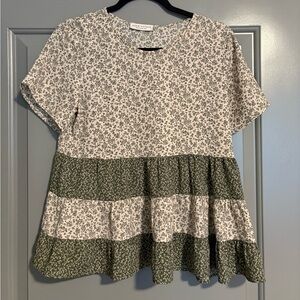 Floral Ruffle Bottom Short Sleeve Top